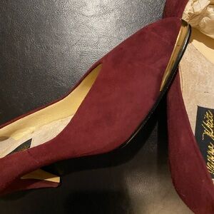 Woman dress vintage canna white shoes preowned just only one time wear us size8M